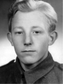 39. Meindert Postma